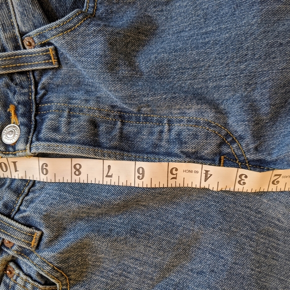 Levi's 501 Button Fly Straight High Rise Mom Jeans - Picture 5 of 8